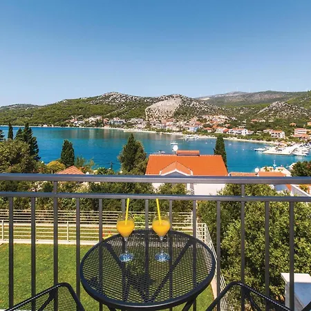 Beautiful In Seget Vranjca Prázdninový dům Seget Vranjica