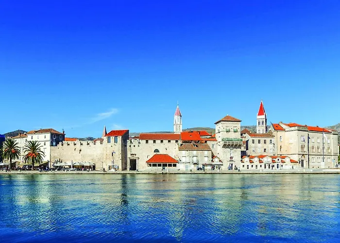 Beautiful In Seget Vranjca * Seget Vranjica