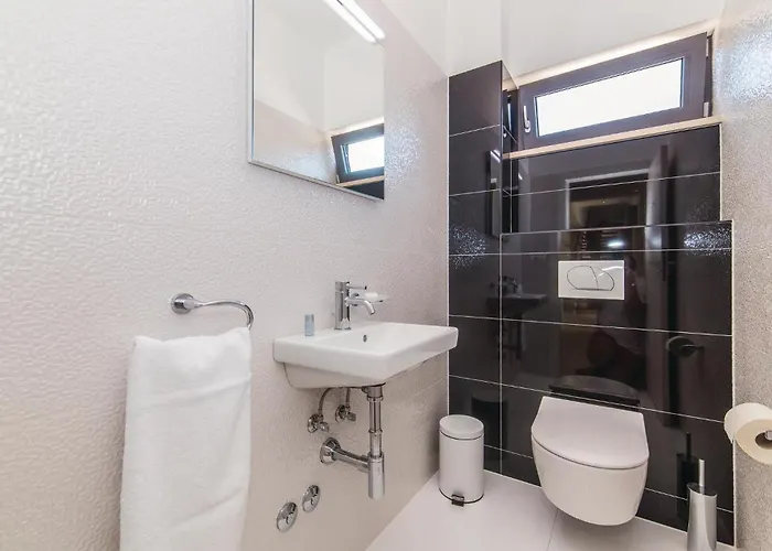 Beautiful In Seget Vranjca * Seget Vranjica