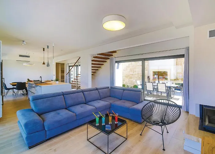 Beautiful In Seget Vranjca Dom wakacyjny